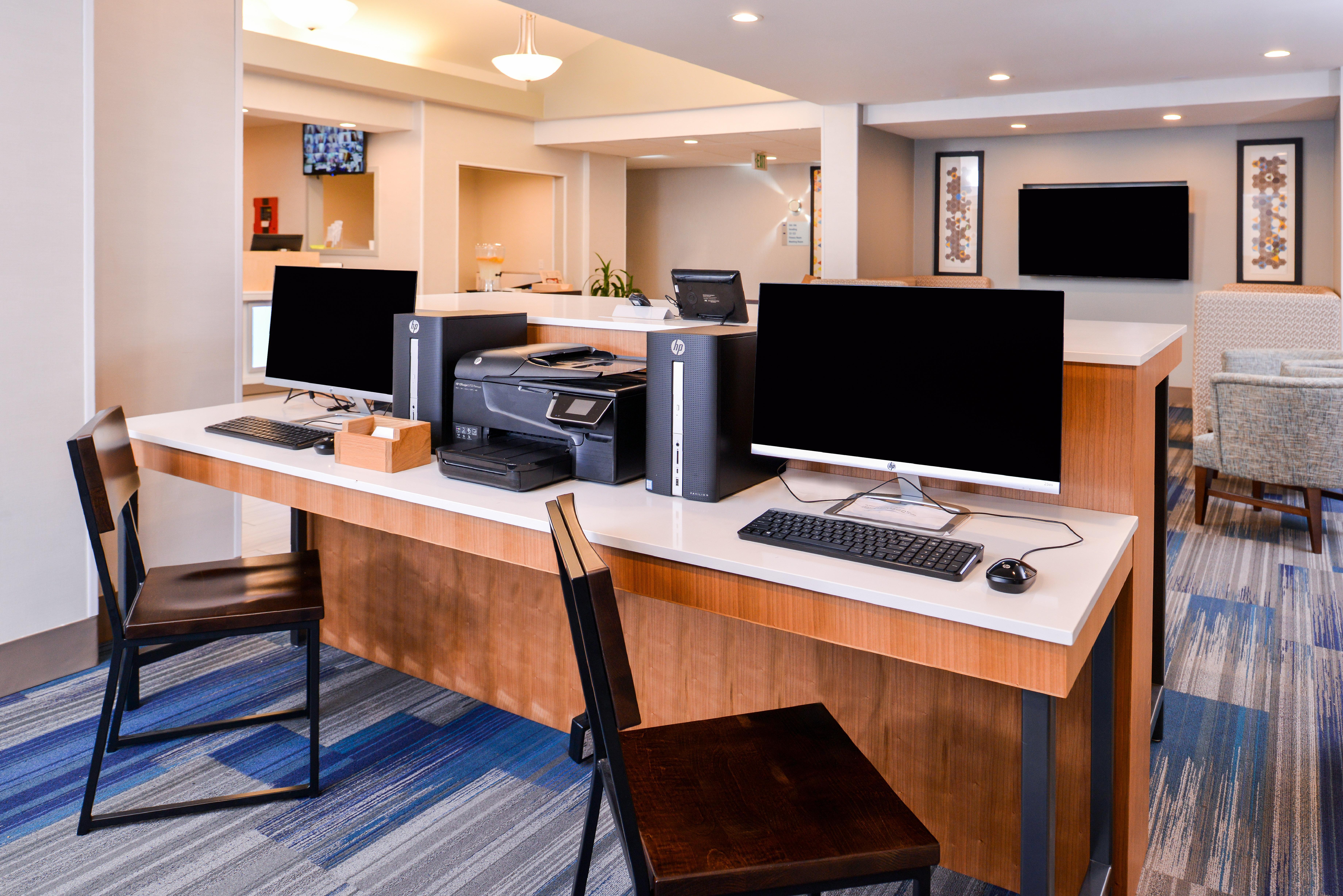 Holiday Inn Express & Suites Lacey - Olympia By Ihg Екстериор снимка