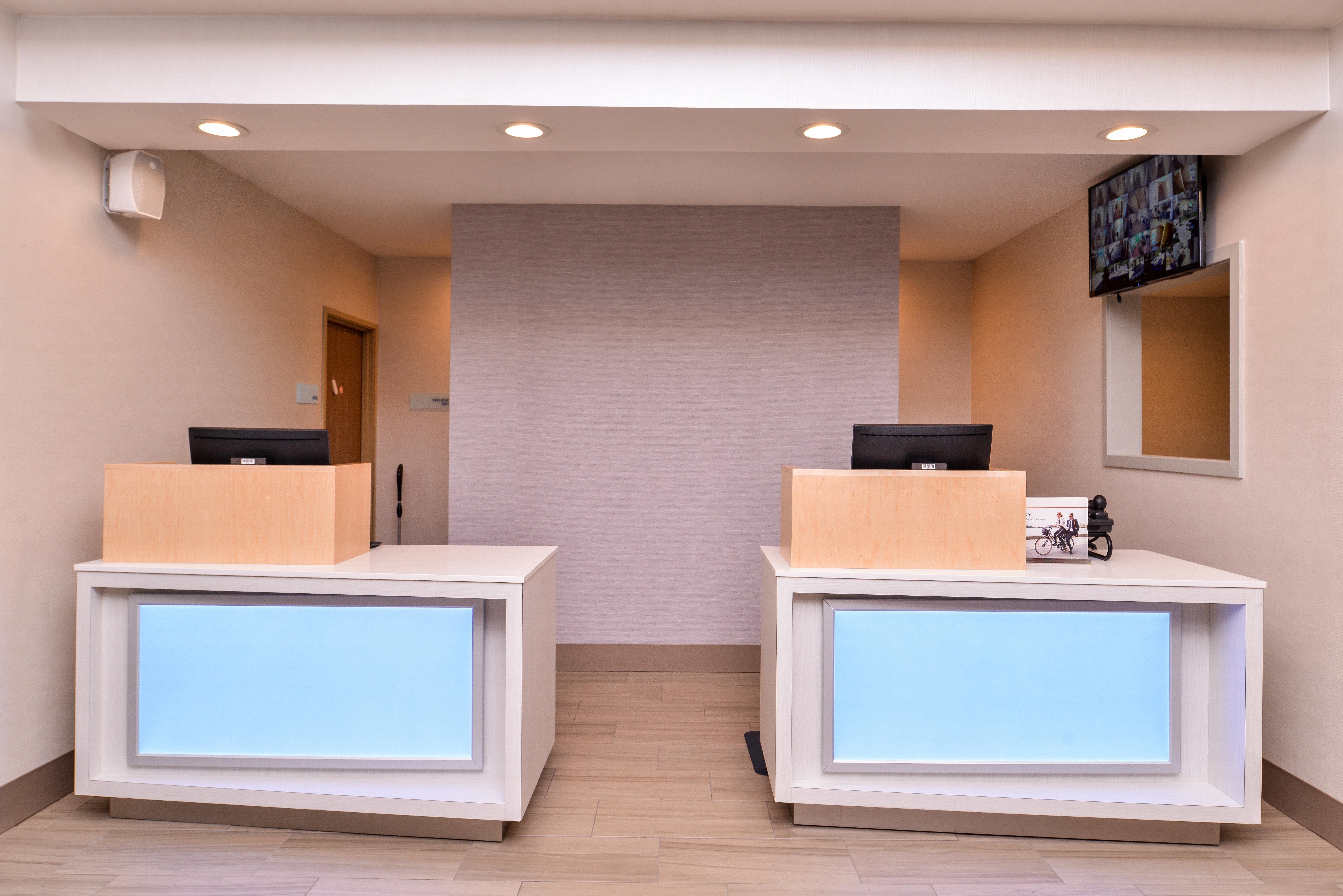 Holiday Inn Express & Suites Lacey - Olympia By Ihg Екстериор снимка