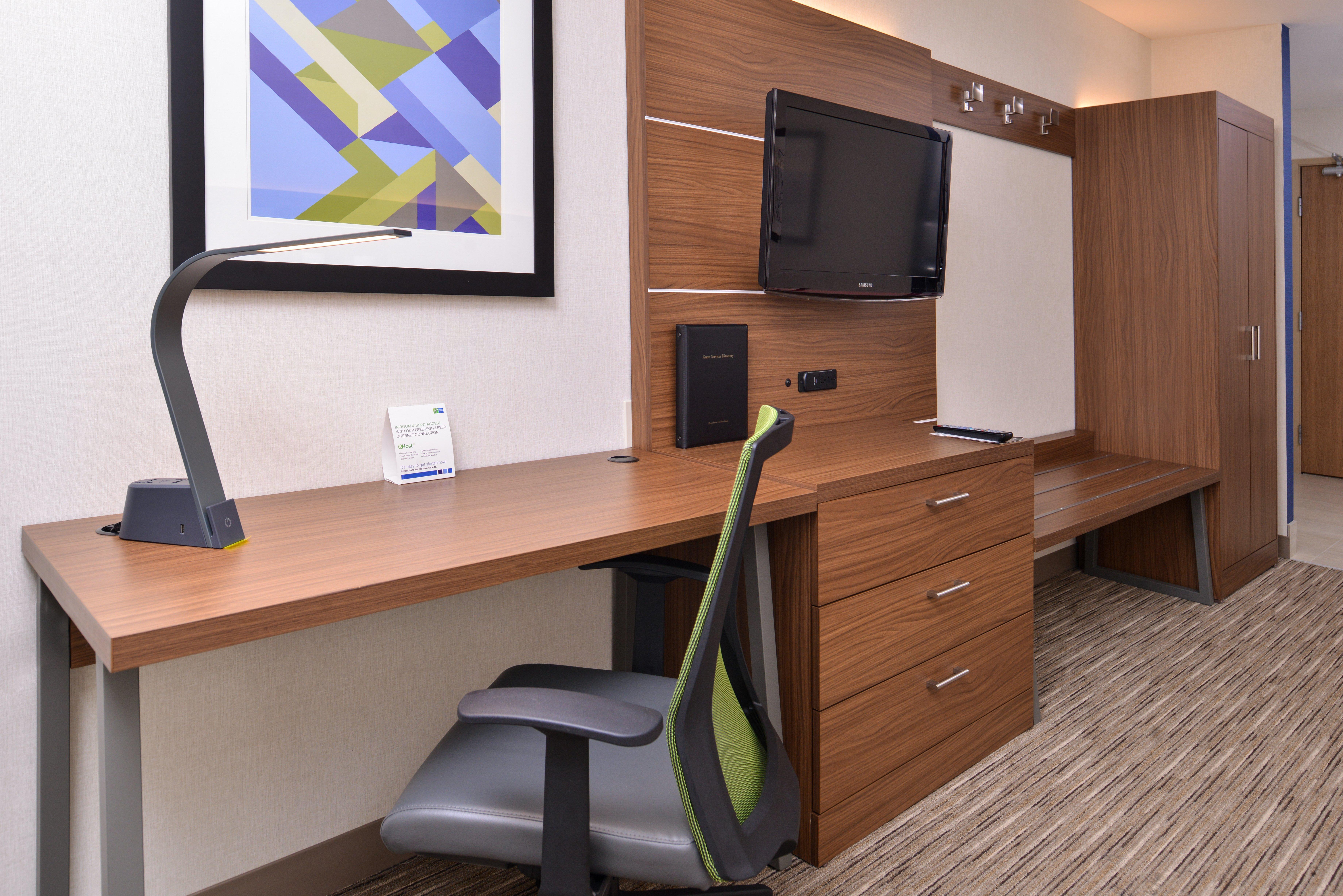 Holiday Inn Express & Suites Lacey - Olympia By Ihg Екстериор снимка
