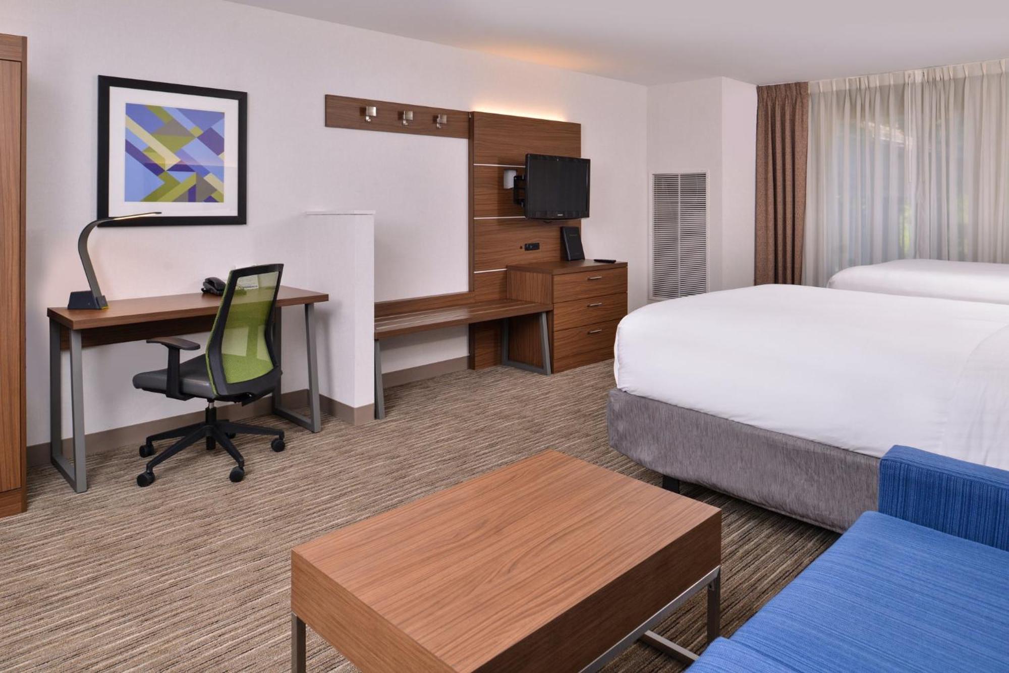 Holiday Inn Express & Suites Lacey - Olympia By Ihg Екстериор снимка